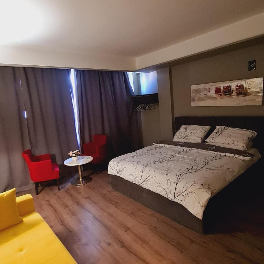 Hotel Driti New Bazaar 地拉那 外观 照片
